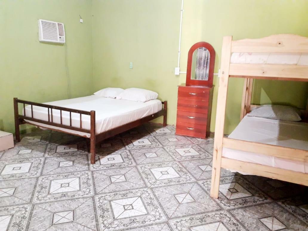 Auberge de jeunesse Alojamiento Picaflor Iguazu à Puerto Iguazú Extérieur photo