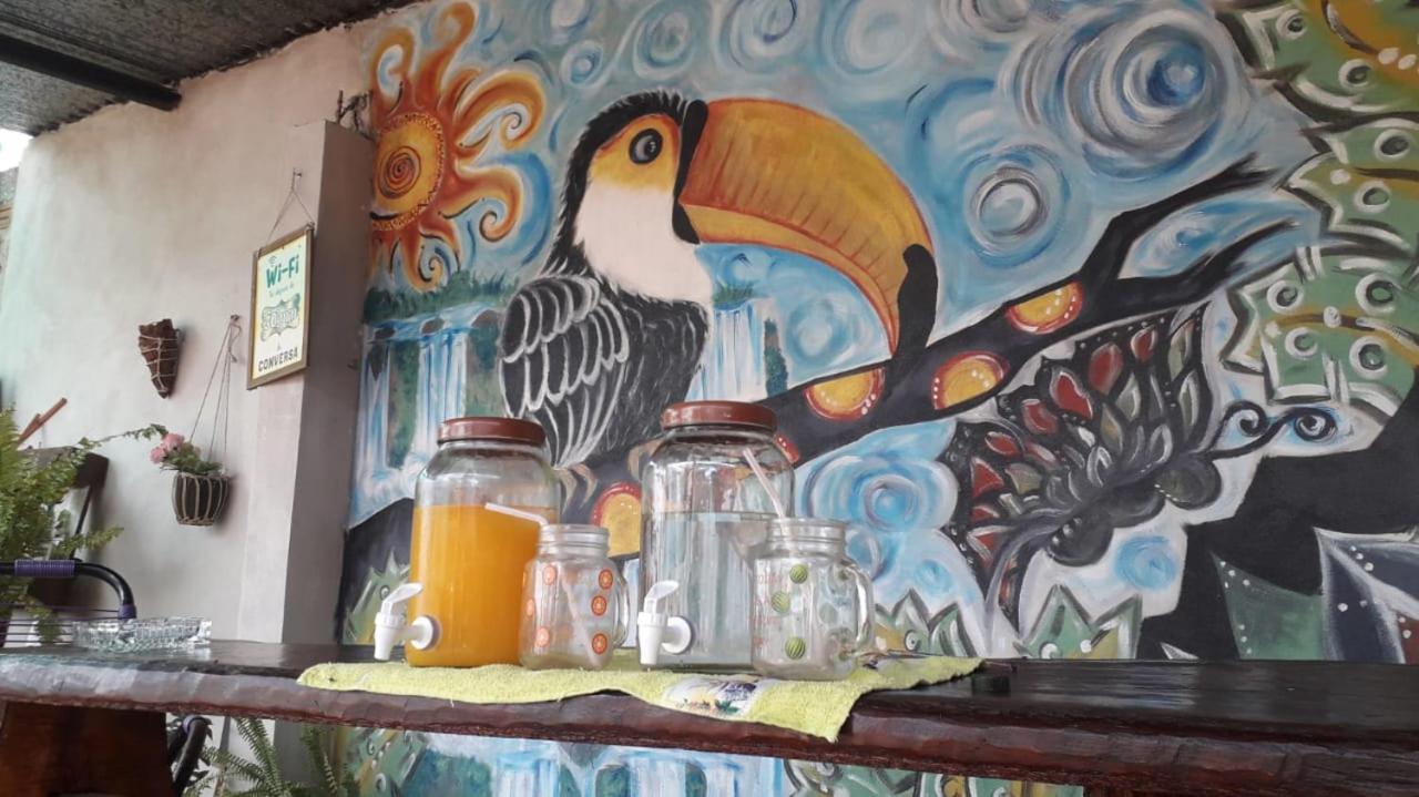 Auberge de jeunesse Alojamiento Picaflor Iguazu à Puerto Iguazú Extérieur photo